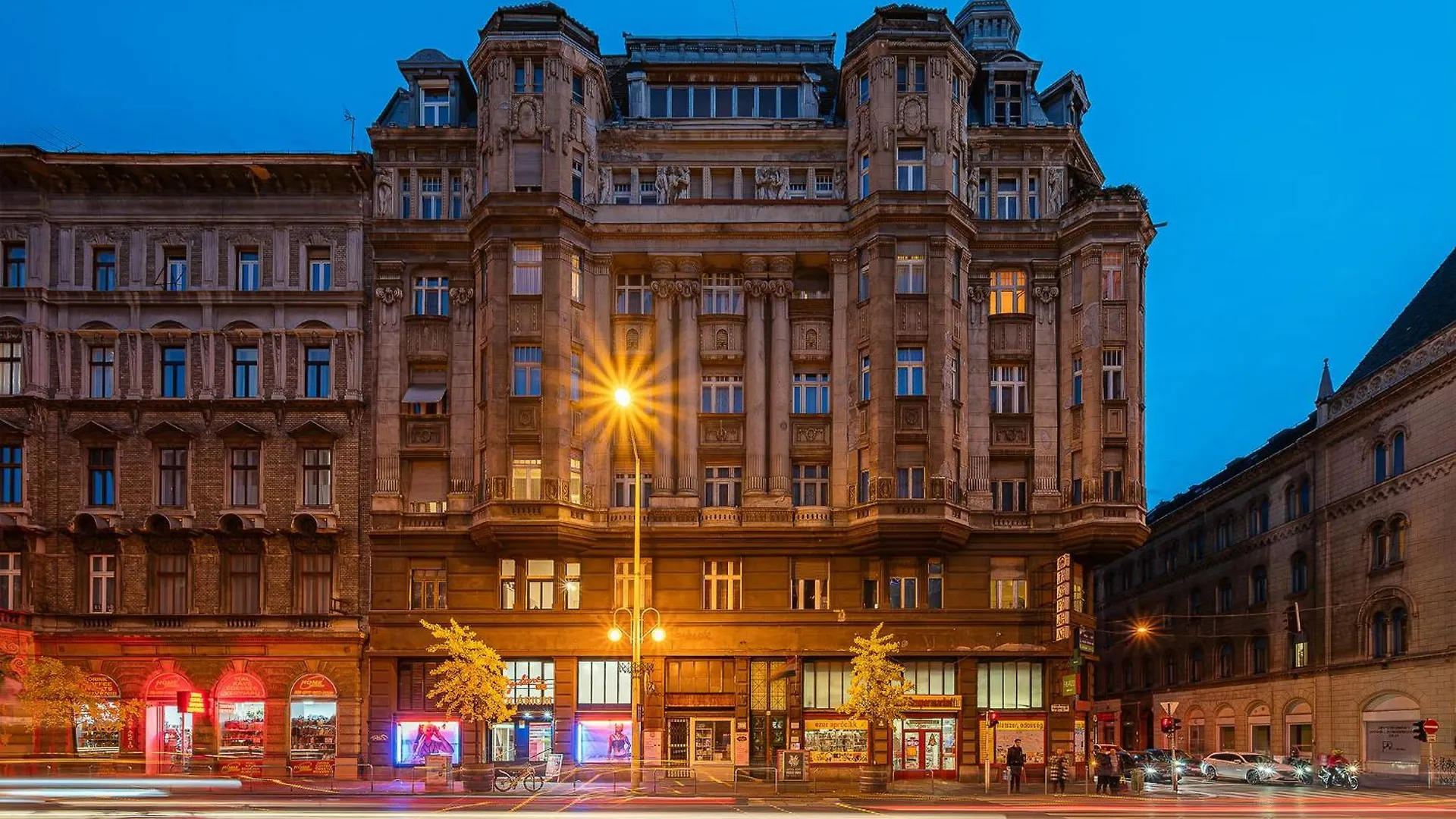 Classical Mini Studio With A Modern Touch! Budapest