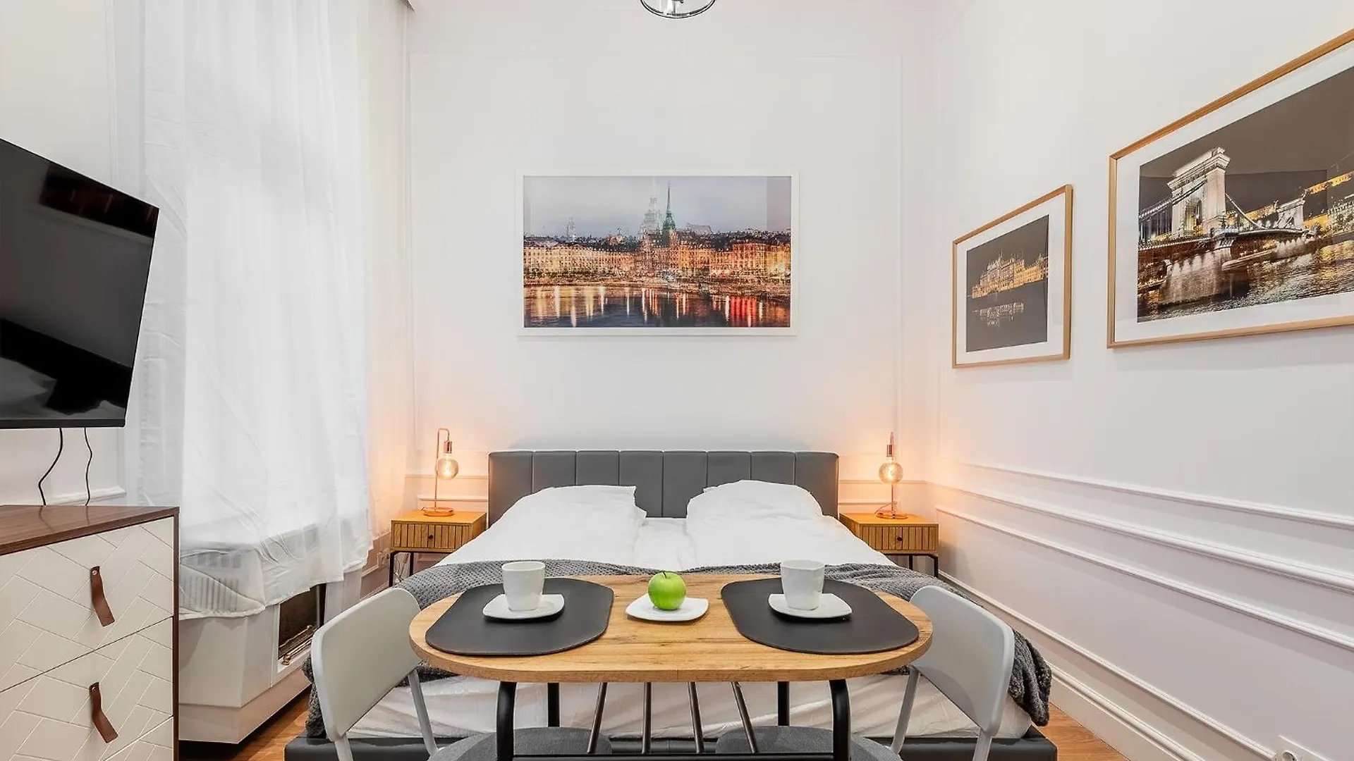 Apartment Classical Mini Studio With A Modern Touch! Budapest